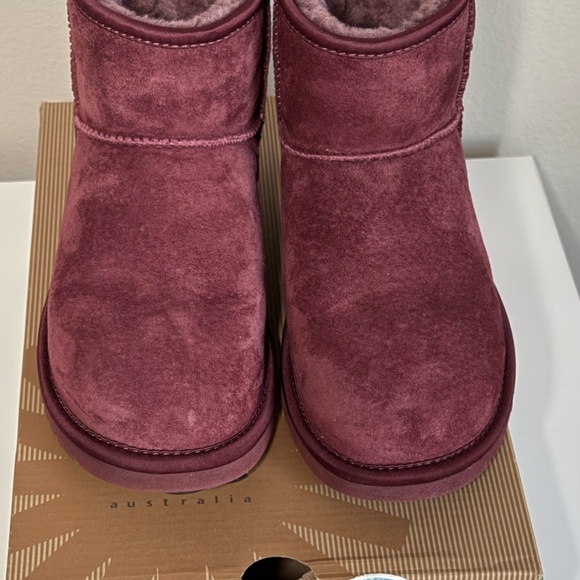 UGG boots with Swarovski crystals - Picture 6 of 7